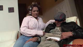 Veľké skákacie kozy a jazda na Ramon pre MILF Jordánsko