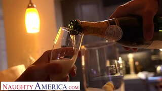 ���ুষ্টু আমেরিকা - গ্রেসি গ্ল্যাম পায় সব পরিহিত আপ করার আগে, মোরগ রাইডিং