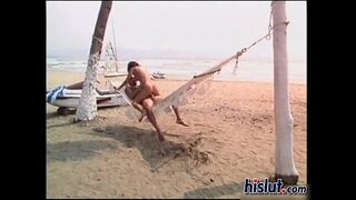 Gina එළිමහන් දැරිය