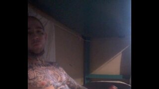 ���រសម្នាក់ធំមួយឈ្មោះឌី,ជាដើមបានបាញ់