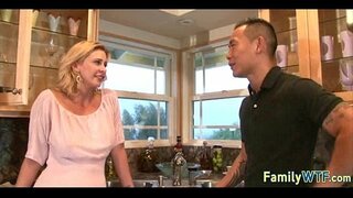 To je v redu, ona je moja m. v zakonu 937