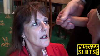 Repudiata mature domina Pandora gaudet habens obnoxio sexus