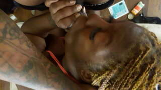 Deepthroat قذرة الرأس من الأبنوس bbw