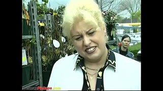 Bbw panjo prenis por ŝia unua anal