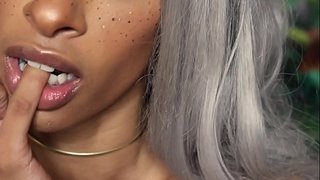 Հուզված Ուրախ Անտառային Խառնակել ստիպում է մինետ և Թռչկոտում դուրս Է վերջույթների! Առաջին ժաժ է ազգային ժողովը