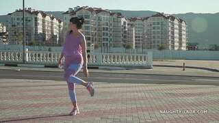 Vezi-prin camel-toe jambiere și transparent rezervor de top