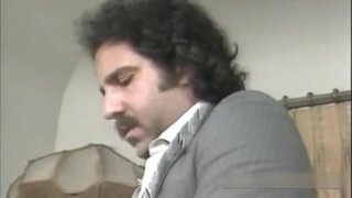 Karvainen Brittiläinen Nainen, Cum Sisällä