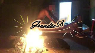 Nadržaná brunetka calvalgando hot