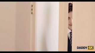 DADDY4K. Nádherný sex scénu starý otec a krásna nevesta