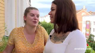 Naughty Amatérske lesbičky, aby to v celom dome 